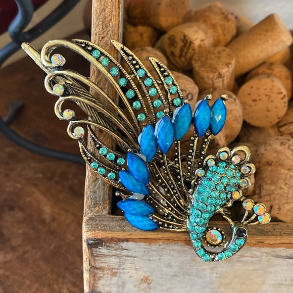 NWOT Extra Large Peacock clip/brooch - Picture 2 of 8